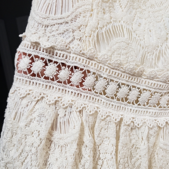 She + Sky lace dress - Picture 2 of 6